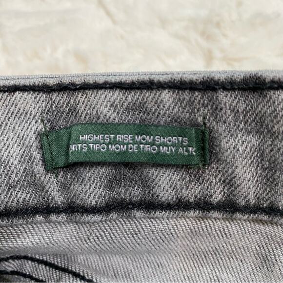 Wild Fable Women's Acid Wash Highest Rise Mom Shorts Size 6 Gray High Waisted - Picture 5 of 6